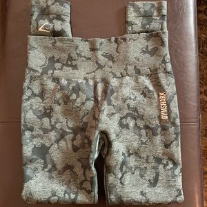 Gymshark adapt camo leggings